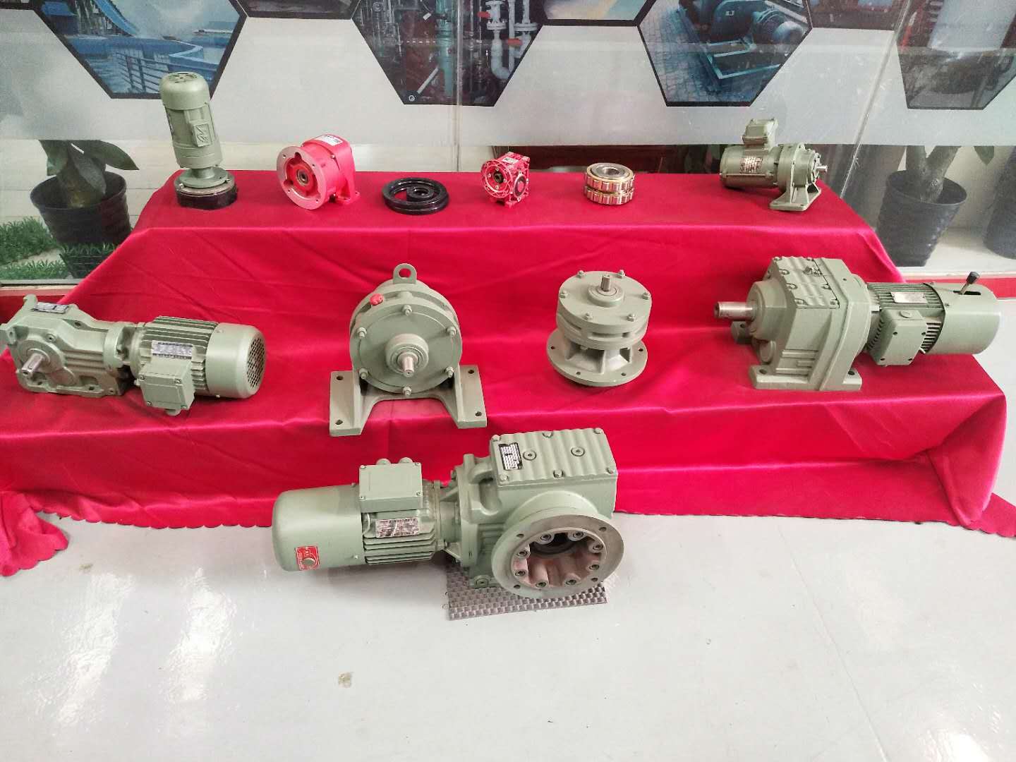 X系列行星擺線針輪減速機 非標減速機定制 百利天星減速機