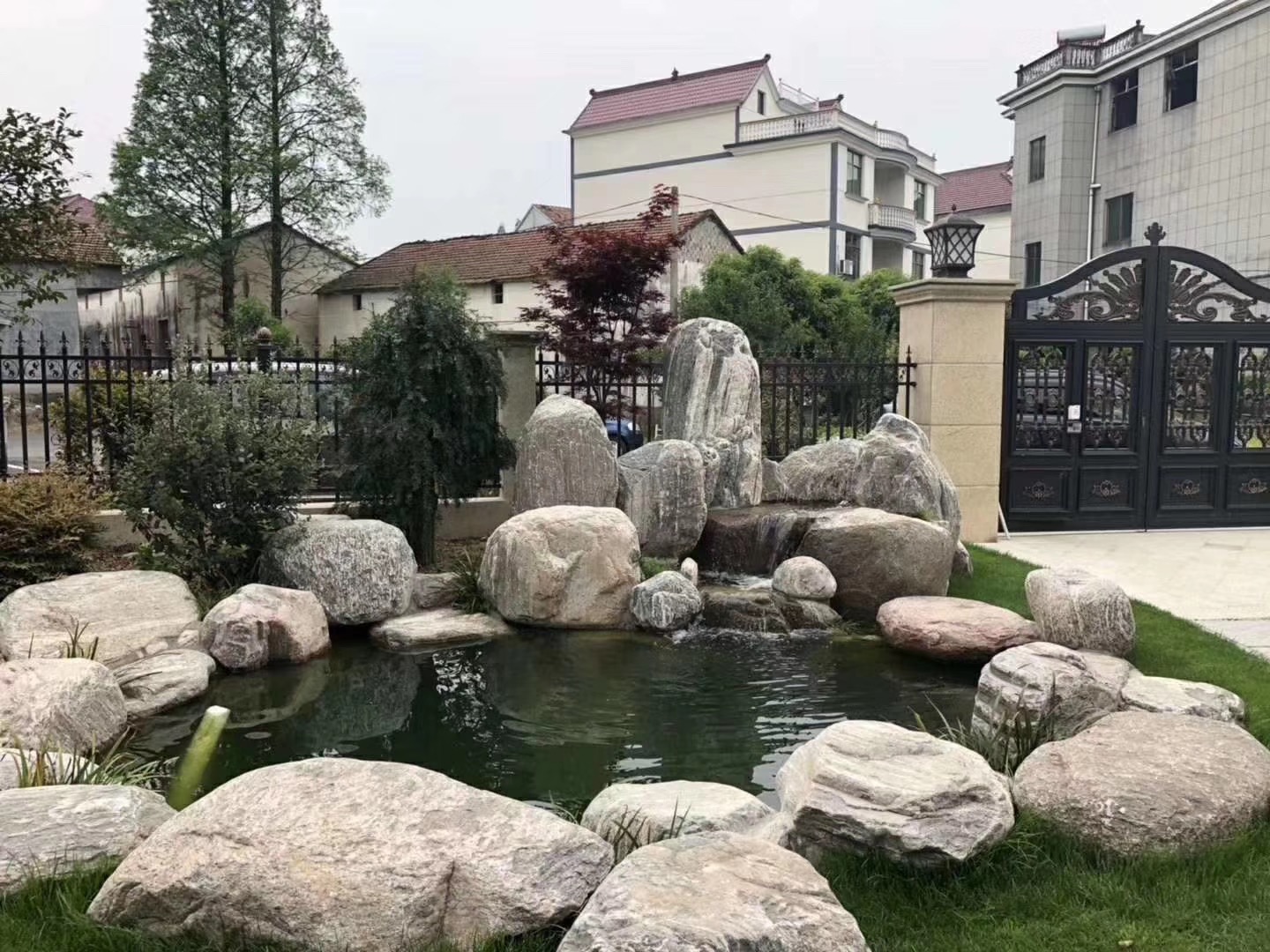 廣東景觀(guān)石泰山石石材異形加工園林景觀(guān)專(zhuān)業(yè)設(shè)計(jì)枯山水